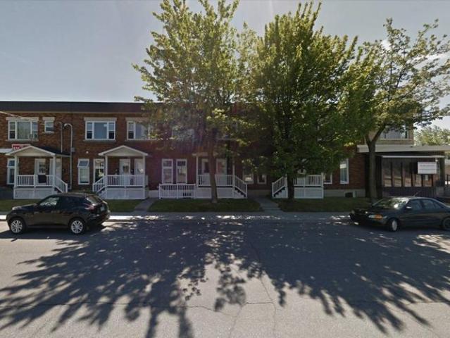 One Bedroom 3.5 363 369 Blvd Leclerc W, Granby