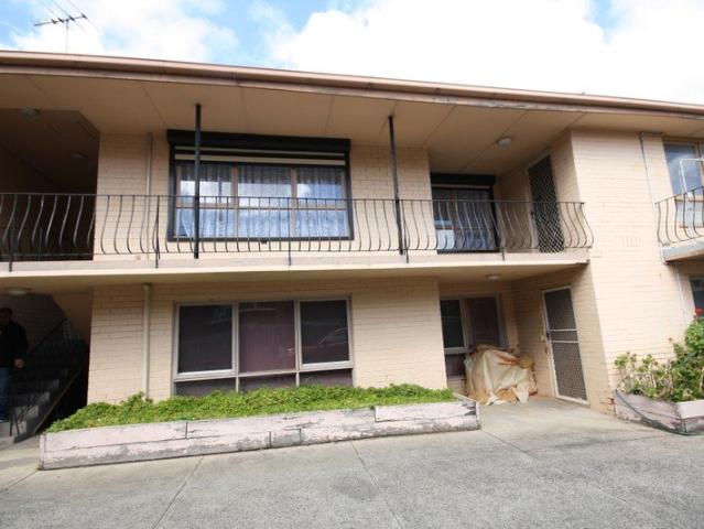 ONE BEDROOM UNIT CLOSE TO ALL AMENITIES