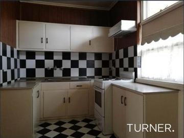 One Bedroom Unit Close to CBD