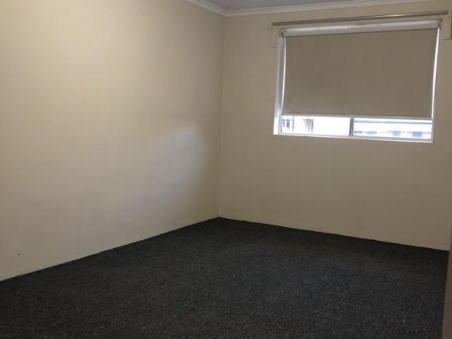 One bedroom unit close to CBD