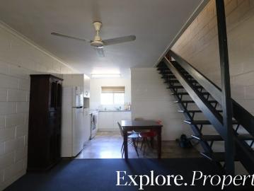 One Bedroom Unit Close to Everything!