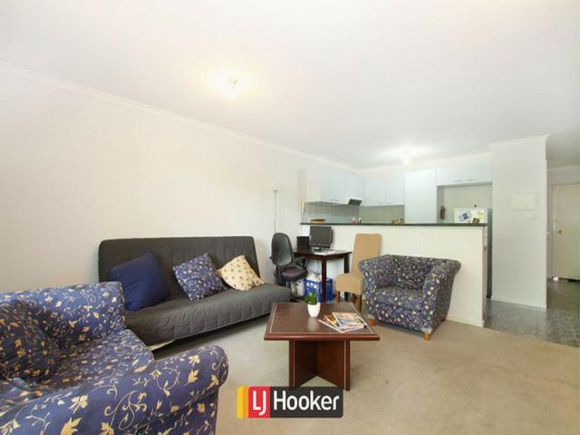 One bedroom unit close to the City