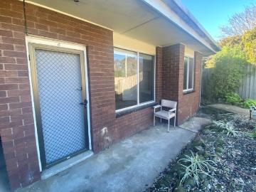 One Bedroom Unit Close to the Minerva Shops