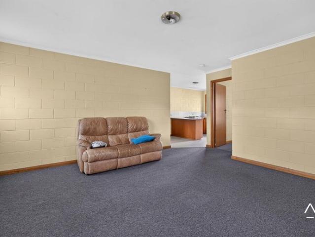 One Bedroom Unit in Newstead