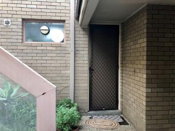 ONE BEDROOM UNIT IN NEWTOWN LOCATION