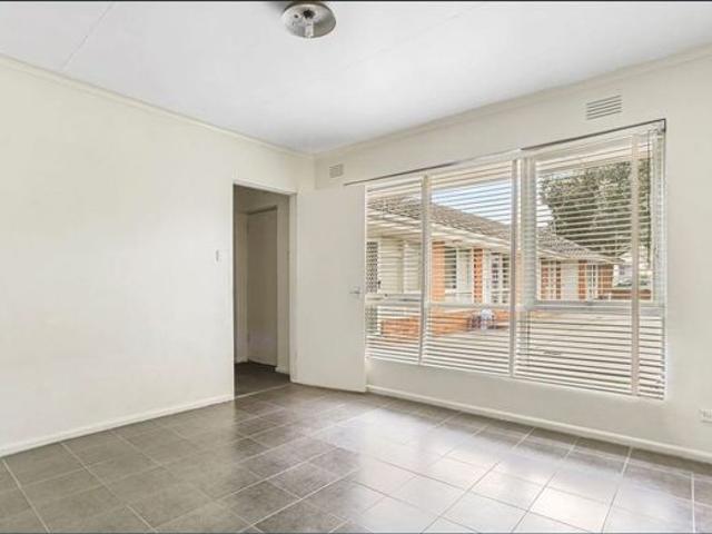 ONE BEDROOM UNIT IN NOBLE PARK