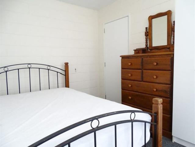 One Bedroom Unit In North Mackay