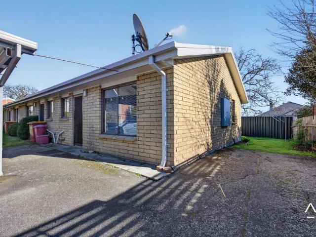One Bedroom Unit in Convenient Location