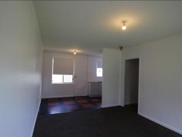 ONE BEDROOM UNIT IN CONVENIENT LOCATION