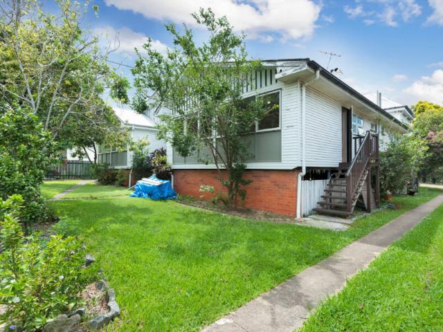 One Bedroom Unit in Convenient Windsor Location