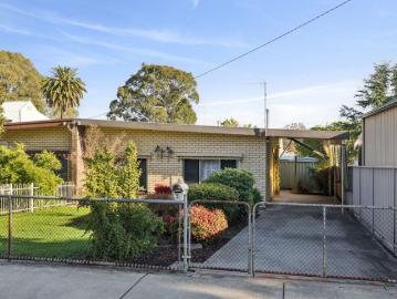 One Bedroom Unit in Great Location