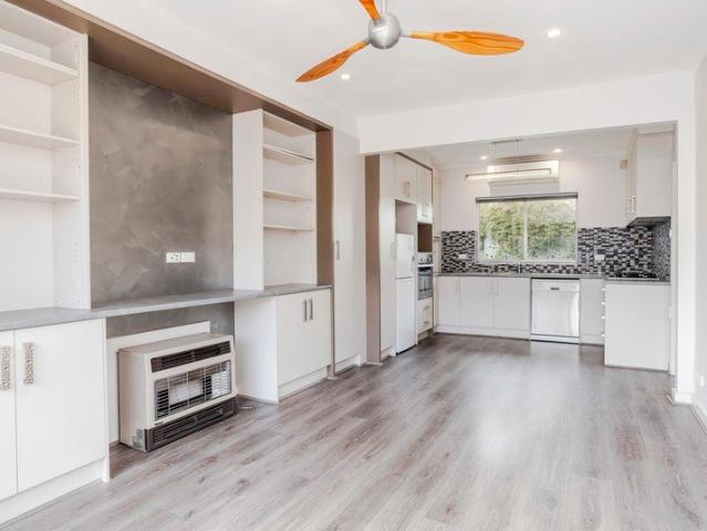 One BEDROOM UNIT IN GREAT LOCATION
