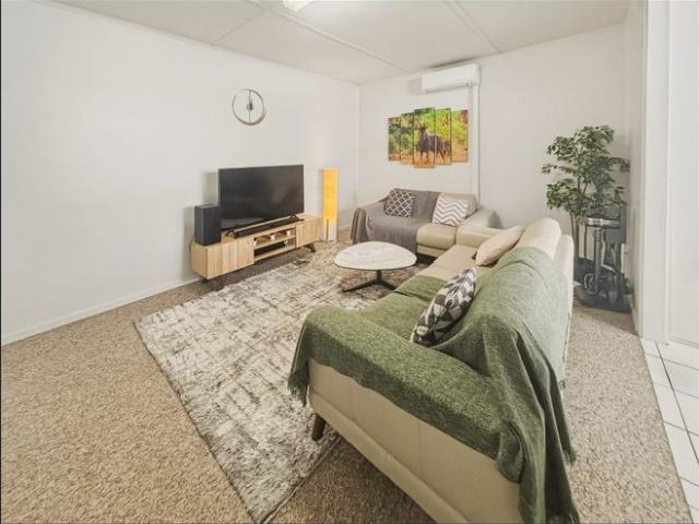 One Bedroom Unit in Quiet Complex