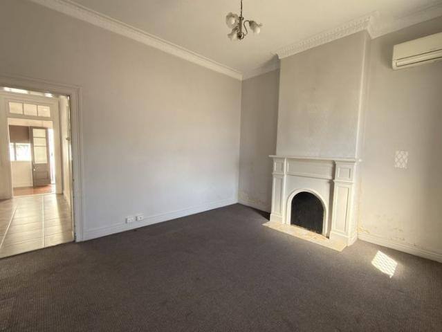 One Bedroom Unit in the Heart of Ipswich!
