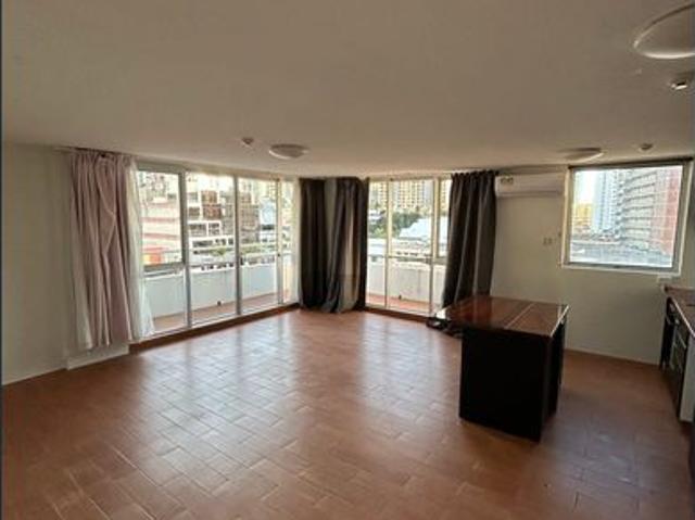 ONE BEDROOM UNIT IN THE HEART OF SURFERS PARADISE