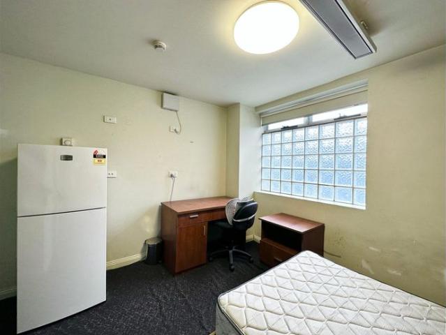 One Bedroom Unit in the middle of the City