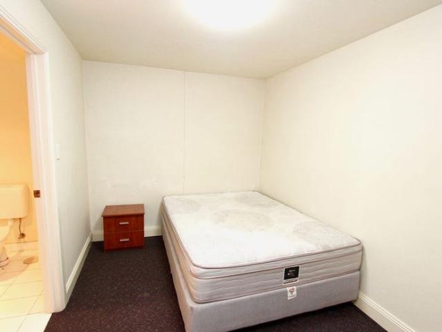 One Bedroom Unit in the middle of the City