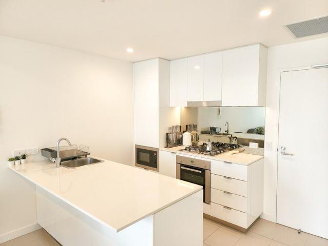 One Bedroom unit in Vibrant Newstead!