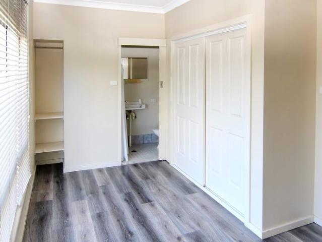 One Bedroom Unit PLUS Study Forster CBD