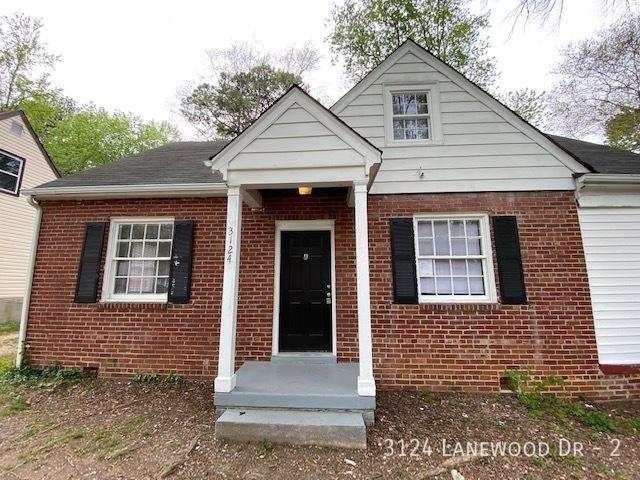 One Bedroom w/ Private Entrance! Washer/Dryer Included!