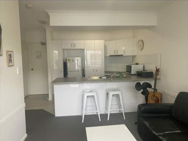 One Bedroom well presented on Chevron Island Avail 8th October