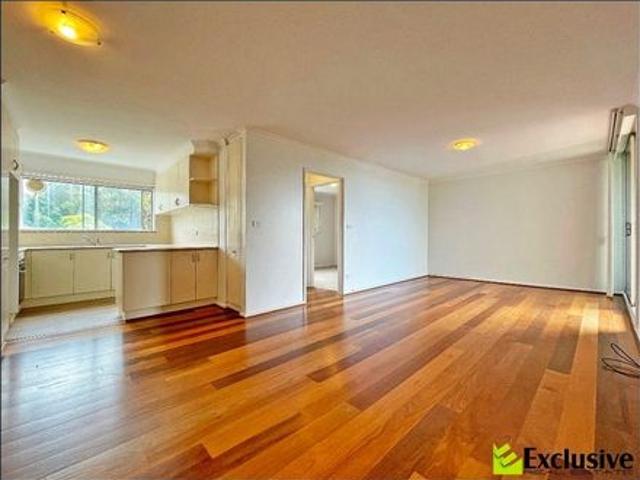 ONE BEDROOM WITH AMAZING VIEWS!