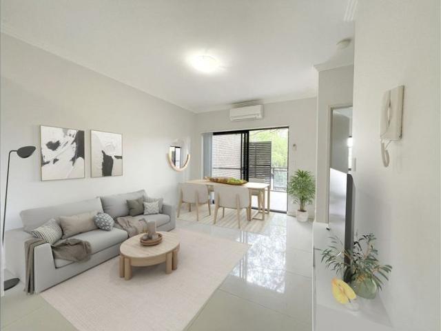 One Bedroom with Car Parking