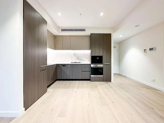 ONE BEDROOM WITH STUDY APARTMENT&Luxury&Spacious&Quiet