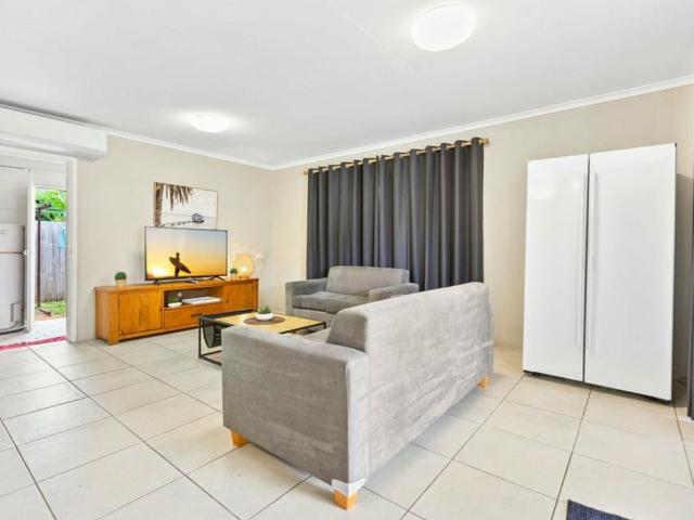 One Bedroom with Share Kitchen and Bathroom