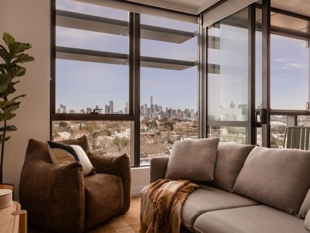ONE BEDROOM AND A SUBURB THAT DELIVERS