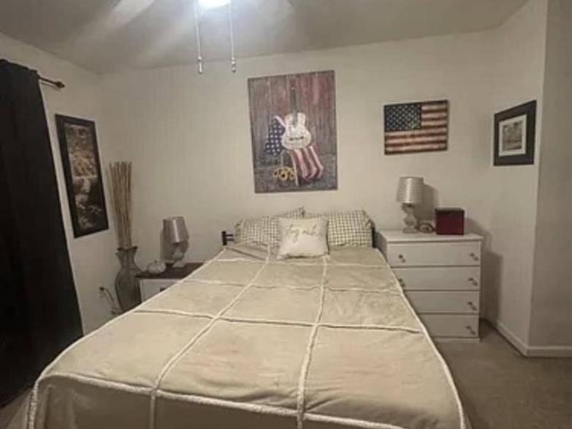 One bedroom and one full bathroom