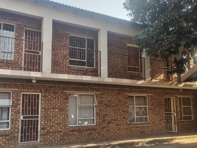 One Bedroom Aparment To Rent in Oos Einde, Rustenburg, North West