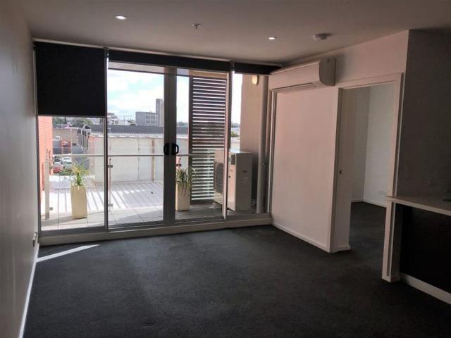 ONE BEDROOM APARTMENT