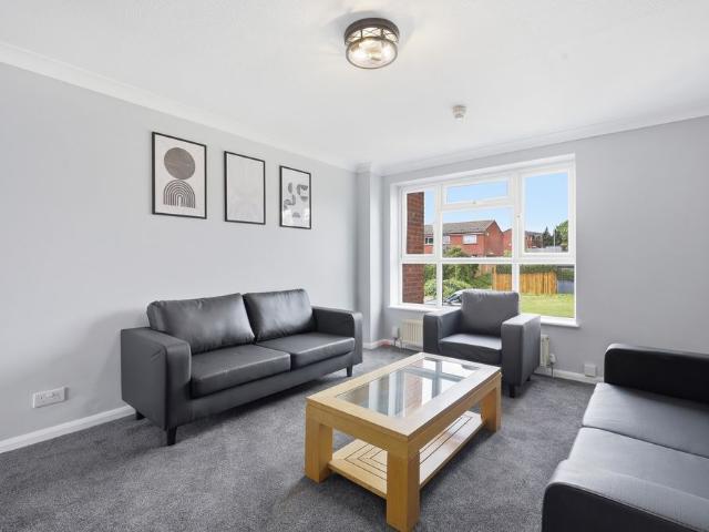 One Bedroom House share