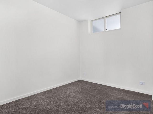 ONE BEDROOM APARTMENT CLOSE TO MCG