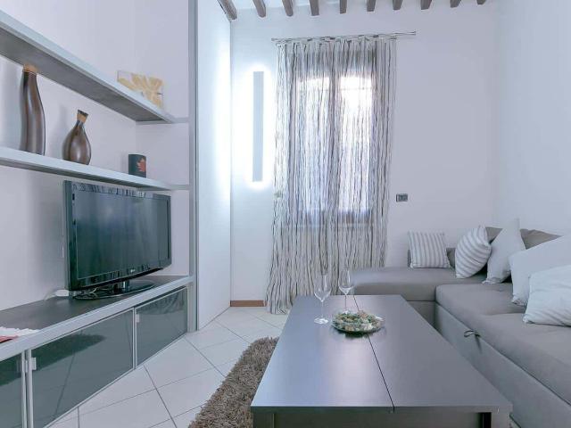 One bedroom Apartment Aurora, Bologna