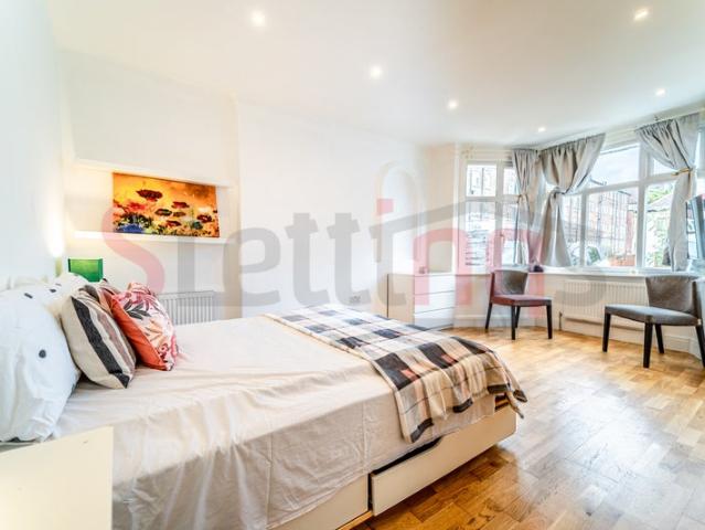 One bedroom apartment. Hendon central