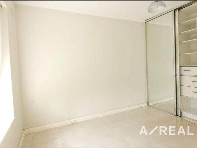 One bedroom apartment in great location