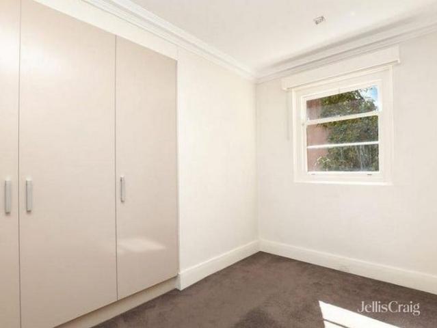 One Bedroom Apartment in East Melbourne