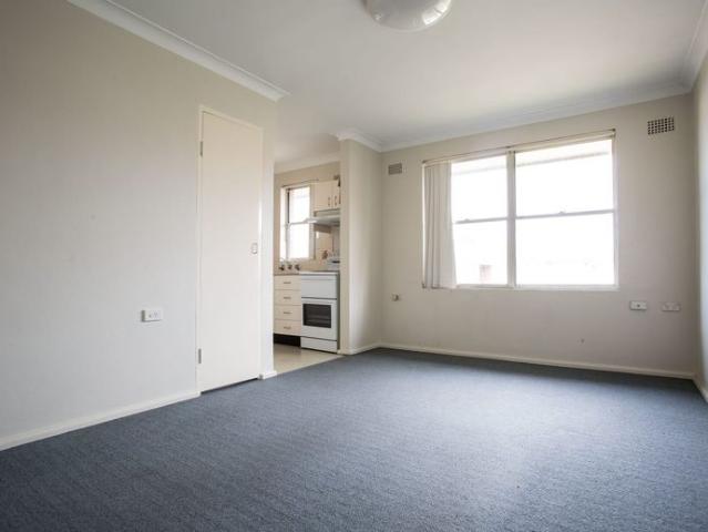 ONE BEDROOM APARTMENT IN HEART OF GUILDFORD