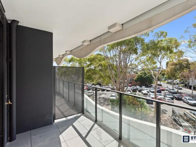 One Bedroom Apartment in Heart of Hampton
