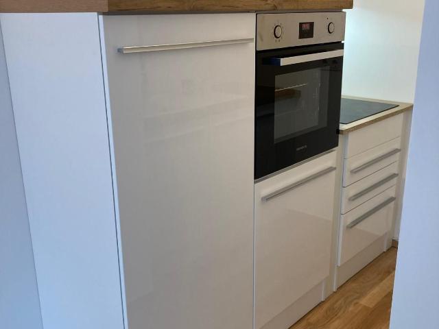 One Bedroom Apartment in Hürth, near Cologne University, Hurth Amsterdam Apartments for Rent