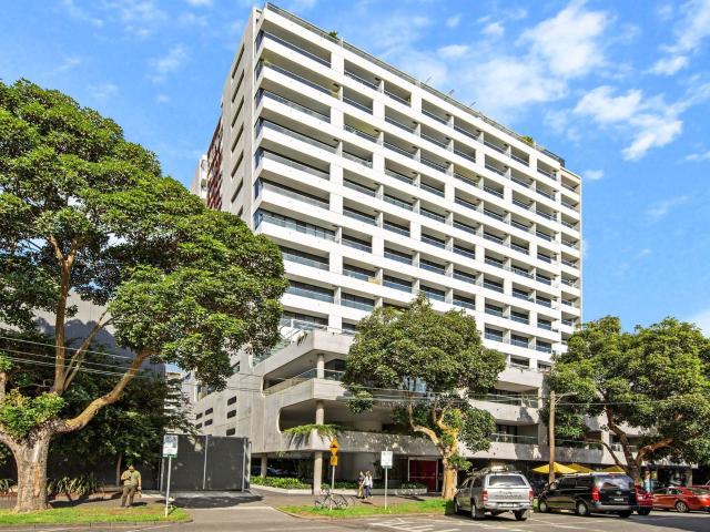 One Bedroom Apartment In Resort Style Complex