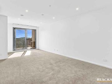 One Bedroom Apartment in Watson