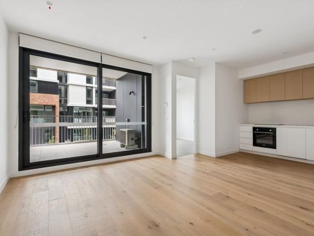 One Bedroom Apartment in the Heart of Highett