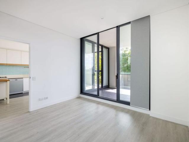 One bedroom apartment in thriving food precinct