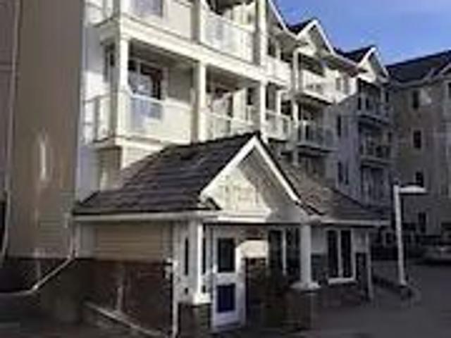 One Bedroom Apartment Plus Den with Underground Parking — 1 Bedroom Apartment
