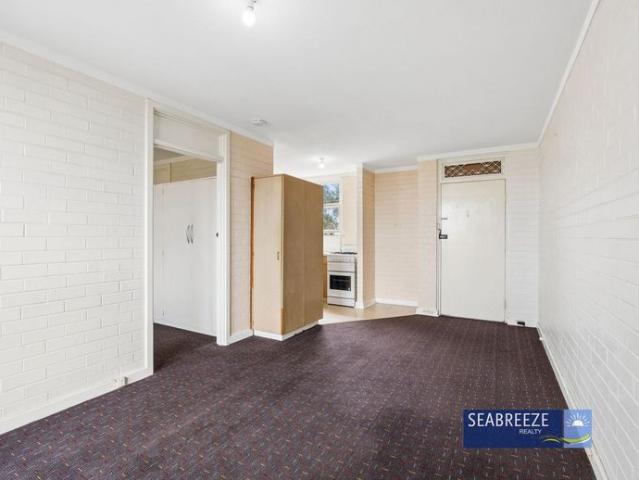 One Bedroom Apartment Prime Location with Stunning Views