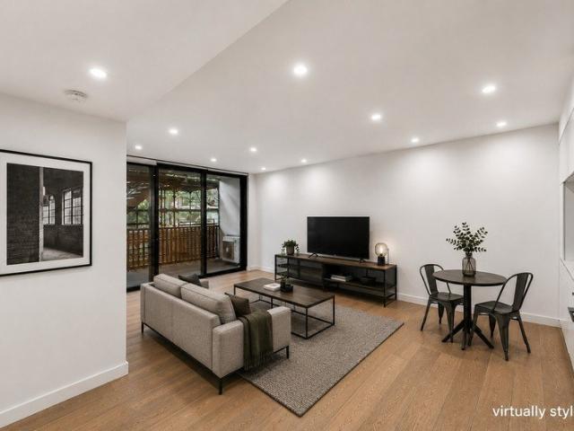 One Bedroom Apartment with Two Secure Car Spaces