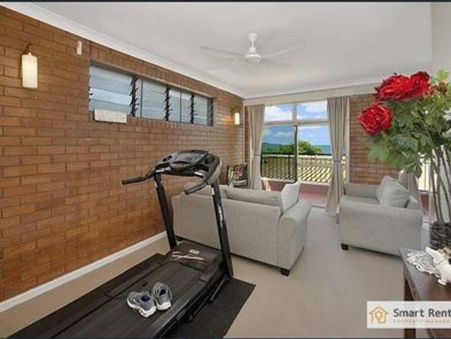 One Bedroom Apartment with Ocean Views